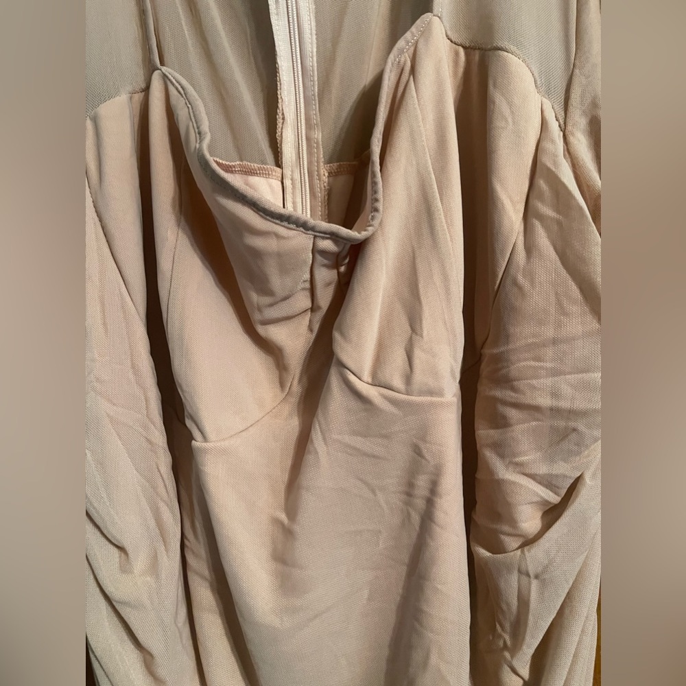 Fashion to Figure Blush Ruched Dress - Picture 2 of 9